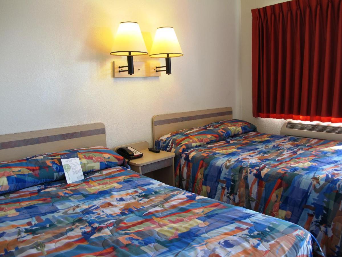 Motel 6 Ontario, Or Exteriér fotografie
