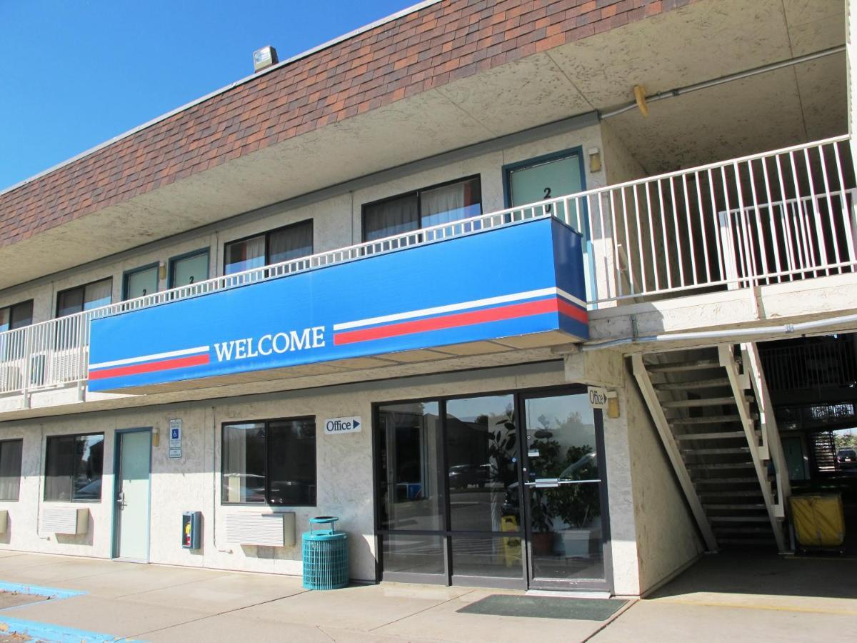 Motel 6 Ontario, Or Exteriér fotografie